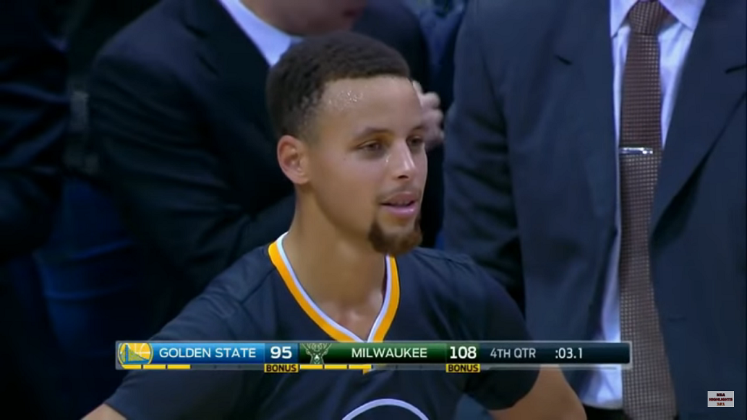 13. decembrī Warriors (24-0) zaudēja sezonas pirmajā spēlē pret Bucks.