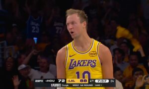 Lakers – Rockets (107:98): Hjūstona paceļ, Lūka Kenarda X faktors 1. spēlē!