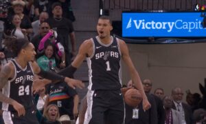 Atriebīgais Viktors Vembanjama ved Spurs līdz uzvarai (27 punkti, 17 atlēkušās bumbas), 3:2 Sanantonio!