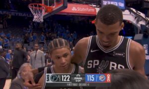 Piezīmes Thunder — Spurs (1. spēle): tas ir stāsts par citplanētieti, mazuli un plikpaurību
