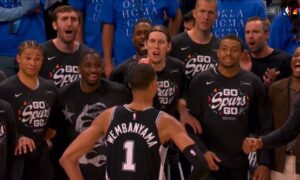 Spurs aizvada VĒSTURISKU 1. spēli (122:115): dubultais pagarinājums, MILZĪGS Vembanyama!