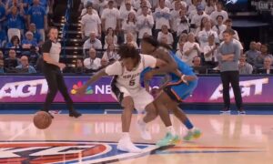 Stefons Kāsls divās spēlēs zaudēja 20, Spurs – 42: ātri, De’Arons Fokss…