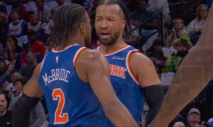 Uzliesmojoties no 3 punktu diapazona, Knicks pārspēj Sixers (144:114) un kvalificējas konferences finālam!