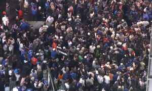 Video: Ņujorkā sabrukums pēc Knicks kvalificēšanās NBA finālam!