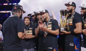 Ņujorkas Knicks VS Sanantonio Spurs: no NBA kausa fināla līdz NBA finālam