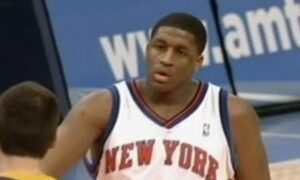 43 gadu vecumā mirst bijušais Knicks spēlētājs Maikls Svītnijs