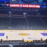 76 gadu vecumā miris leģendārais Lakers diktors Lorenss Tanters