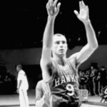 Basketbola leģenda Bobs Petits mirst 93 gadu vecumā