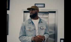 Lebrons, Džanniss un paredzamie tirgi: vai NBA spēlē ar uguni?