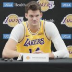 Vokers Keslers sola "Lakers" "briesmīgu" aizsardzību...